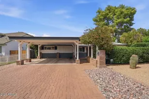 5328 E Verde Ln, Phoenix, AZ 85018 - Photo 2