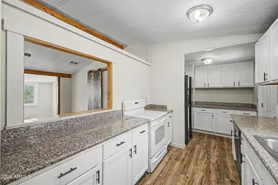 33541 S Mountain View Road, Black Canyon City, AZ 85324 - Photo 16