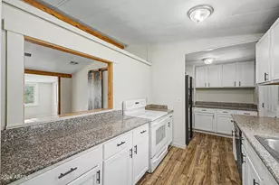 33541 S Mountain View Rd, Black Canyon City, AZ 85324 - Photo 16