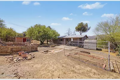 33541 S Mountain View Road, Black Canyon City, AZ 85324 - Photo 32