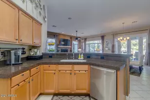 3922 E Carson Rd, Phoenix, AZ 85042 - Photo 6