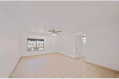 10049 N 47th Avenue, Glendale, AZ 85302 - Photo 10