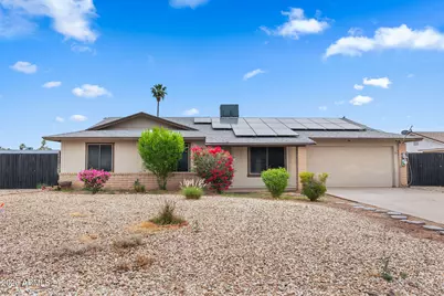 10049 N 47th Avenue, Glendale, AZ 85302 - Photo 1