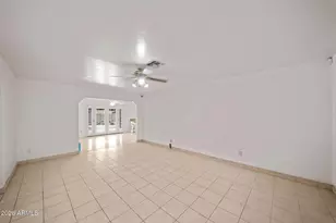 10049 N 47th Ave, Glendale, AZ 85302 - Photo 8