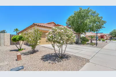 36196 W Vera Cruz Drive, Maricopa, AZ 85138 - Photo 2