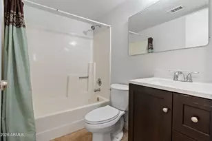 7130 W Flower St, Phoenix, AZ 85033 - Photo 10
