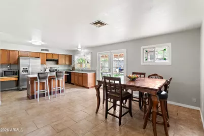 7130 W Flower Street, Phoenix, AZ 85033 - Photo 8
