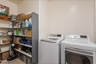 9519 N 84th Ave, Peoria, AZ 85345 - Photo 14