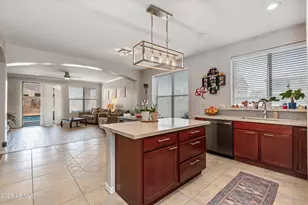 9519 N 84th Ave, Peoria, AZ 85345 - Photo 10