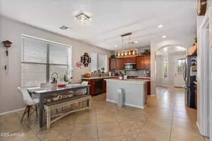 9519 N 84th Ave, Peoria, AZ 85345 - Photo 12