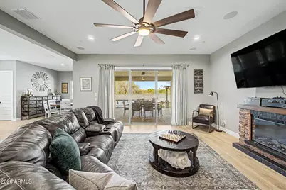 13520 W Phacelia Lane, Peoria, AZ 85383 - Photo 8