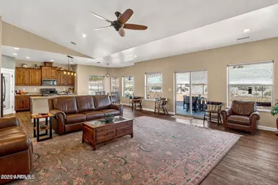 8951 Richfield Drive, Flagstaff, AZ 86004 - Photo 6