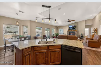 8951 Richfield Drive, Flagstaff, AZ 86004 - Photo 8
