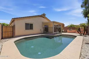 3316 S 80th Dr, Phoenix, AZ 85043 - Photo 2