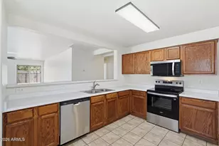 3316 S 80th Dr, Phoenix, AZ 85043 - Photo 10
