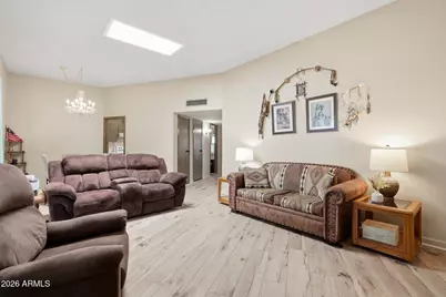 13817 N 109th Avenue, Sun City, AZ 85351 - Photo 8