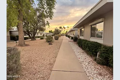 13817 N 109th Avenue, Sun City, AZ 85351 - Photo 18