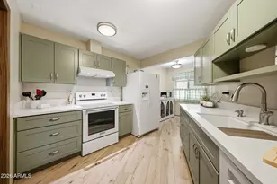 13817 N 109th Ave, Sun City, AZ 85351 - Photo 1