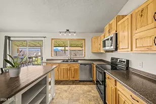 7362 E Halifax Cir, Mesa, AZ 85207 - Photo 12