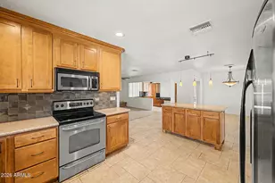 5345 E Gelding Dr, Scottsdale, AZ 85254 - Photo 34