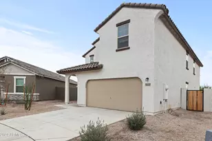 9637 W Agora Ln, Tolleson, AZ 85353 - Photo 2