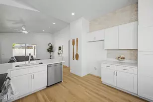 11021 W Hayward Ave, Glendale, AZ 85307 - Photo 4