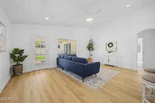 11021 W Hayward Ave, Glendale, AZ 85307 - Photo 8