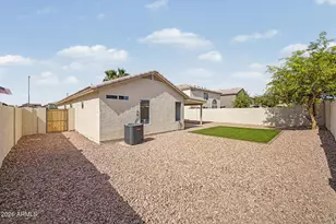 11021 W Hayward Ave, Glendale, AZ 85307 - Photo 24