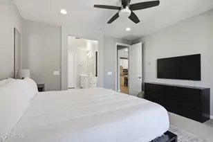 8963 W Seldon Ln, Peoria, AZ 85345 - Photo 20