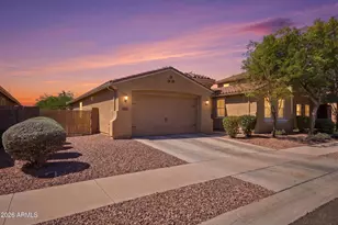 8963 W Seldon Ln, Peoria, AZ 85345 - Photo 6