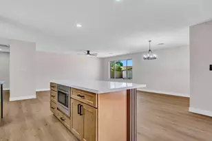 4915 W Shangri La Rd, Glendale, AZ 85304 - Photo 10