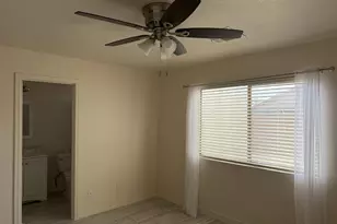 8563 W Mission Ln, Peoria, AZ 85345 - Photo 16