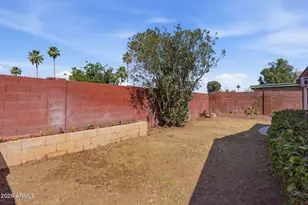 630 E Jensen St, Mesa, AZ 85203 - Photo 24