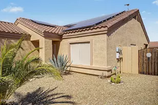 15241 S Cherry Hills Dr, Arizona City, AZ 85123 - Photo 2