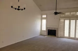 706 S St Martin Dr, Gilbert, AZ 85233 - Photo 2