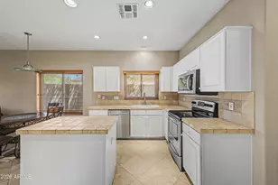 25236 N 40th Ave, Phoenix, AZ 85083 - Photo 10
