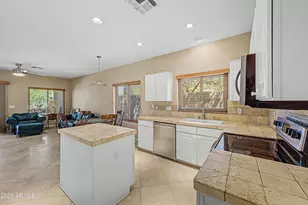 25236 N 40th Ave, Phoenix, AZ 85083 - Photo 8