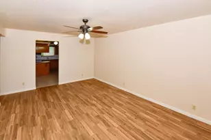 439 E Brown Rd, Mesa, AZ 85203 - Photo 2