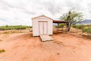 5823 S Moson Rd, Hereford, AZ 85615 - Photo 54