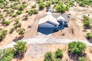 5823 S Moson Rd, Hereford, AZ 85615 - Photo 6
