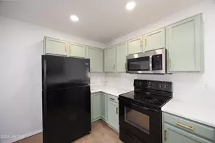 220 N 22nd Pl, Mesa, AZ 85213 - Photo 4