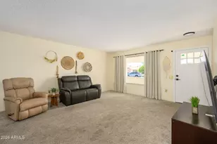 11627 N Sun Valley Dr, Sun City, AZ 85351 - Photo 10