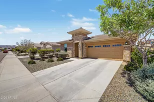 18748 W Medlock Dr, Litchfield Park, AZ 85340 - Photo 2