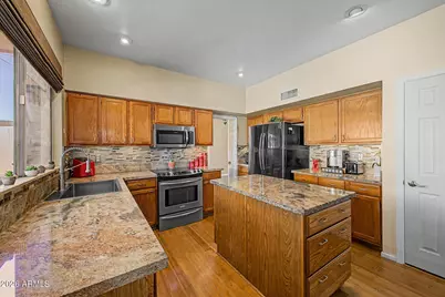 7020 W Tonto Drive, Glendale, AZ 85308 - Photo 8