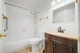 5873 E Thomas Rd, Scottsdale, AZ 85251 - Photo 14