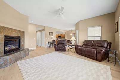16800 E El Lago Boulevard #Unit 2033, Fountain Hills, AZ 85268 - Photo 4