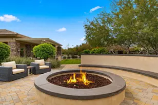 4724 E Parkside Ln, Phoenix, AZ 85050 - Photo 34