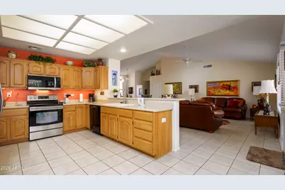 11512 E Laguna Azul Circle E, Mesa, AZ 85209 - Photo 8