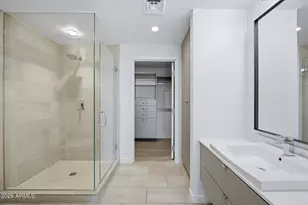 200 W Portland St, Phoenix, AZ 85003 - Photo 30