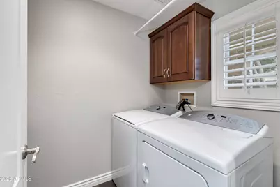 2449 E Montecito Avenue, Phoenix, AZ 85016 - Photo 18